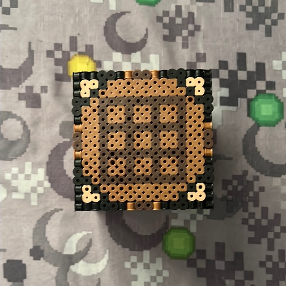 Minecraft Workbench Art Bead - Picture 3 of 4